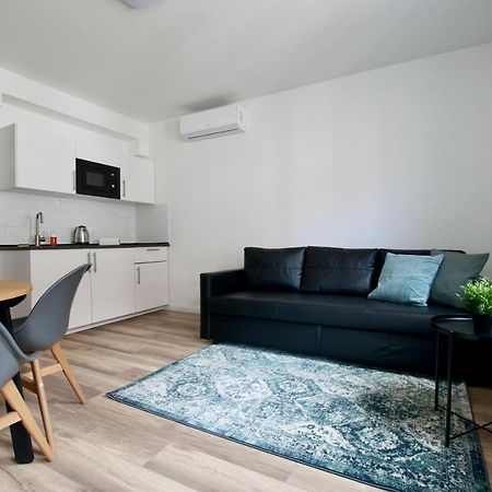 Standard Apartment By Hi5 - Dessewffy 37 Suites 부다페스트 외부 사진