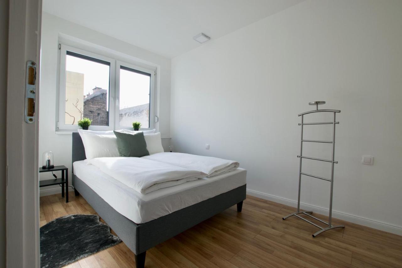Standard Apartment By Hi5 - Dessewffy 37 Suites 부다페스트 외부 사진