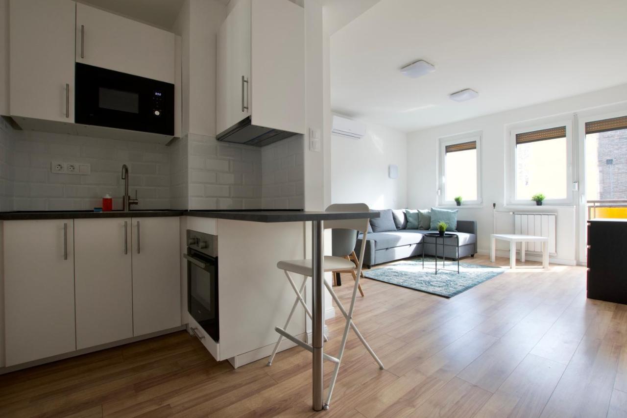 Standard Apartment By Hi5 - Dessewffy 37 Suites 부다페스트 외부 사진