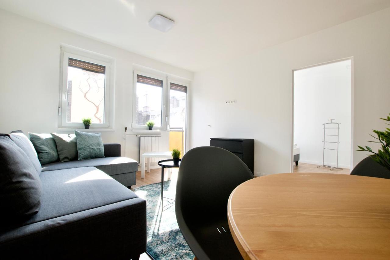 Standard Apartment By Hi5 - Dessewffy 37 Suites 부다페스트 외부 사진