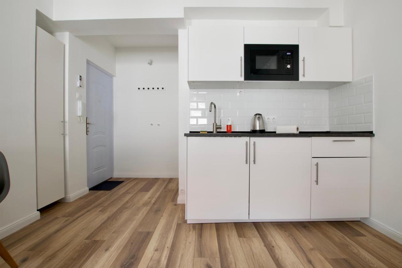 Standard Apartment By Hi5 - Dessewffy 37 Suites 부다페스트 외부 사진